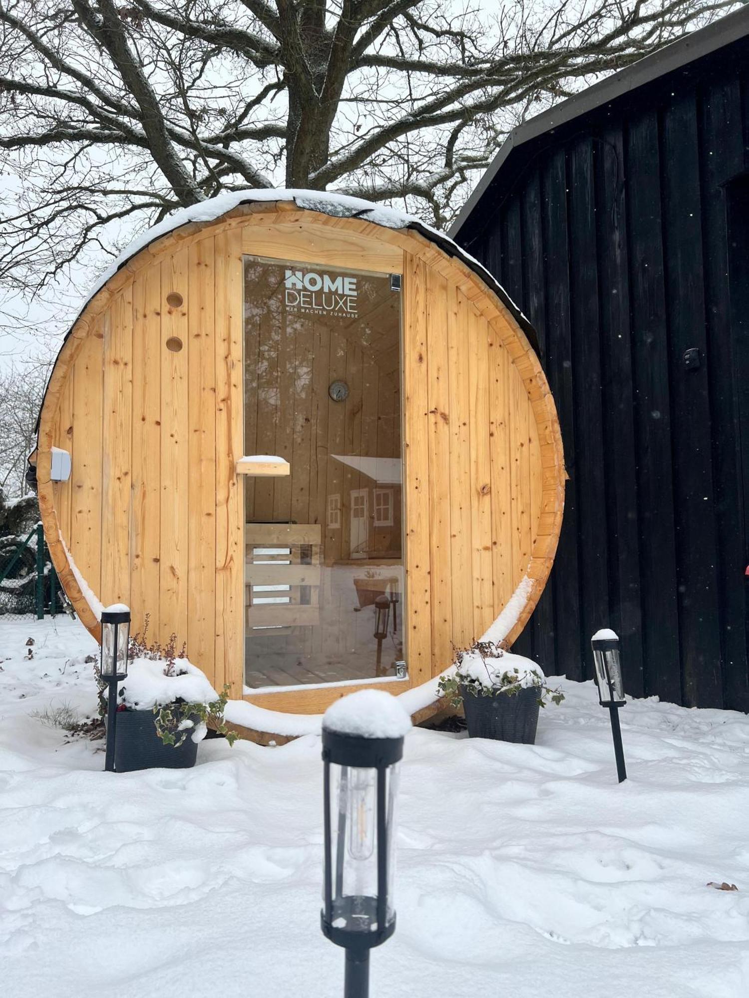 Wunderschoenes Chalet Mit Gaestehaus In Der Natur Mit Fass-Sauna Sangerhausen Bagian luar foto